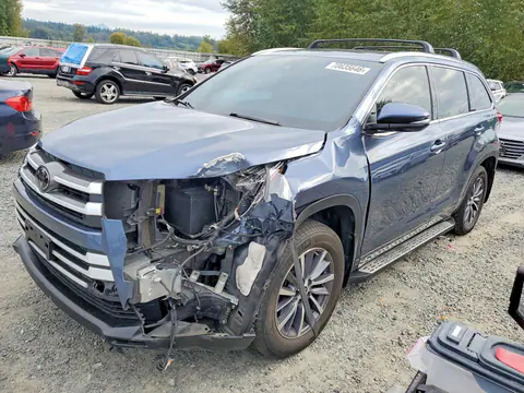 5TDJZRFH3JS833379 — 2018 Toyota Highlander, Передняя часть (Front End), фото до ремонта