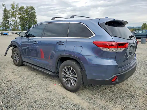 2018 Toyota Highlander VIN 5TDJZRFH3JS833379 фото 2