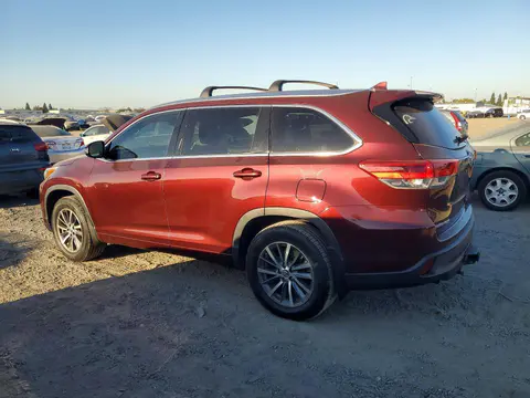 2018 Toyota Highlander VIN 5TDJZRFH6JS886934 фото 2