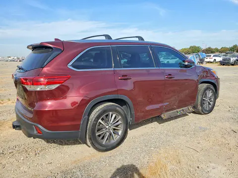 2018 Toyota Highlander VIN 5TDJZRFH6JS886934 фото 3