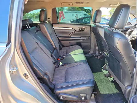 2018 Toyota Highlander VIN 5TDBZRFH8JS807414 фото 11