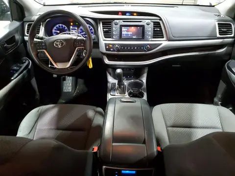 2018 Toyota Highlander Le VIN 5TDBZRFH6JS843523 фото 8