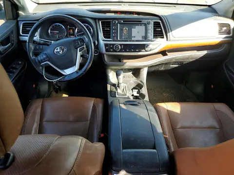 5TDYZRFH3JS280697 — 2018 Toyota Highlander, фото 8 с аукциона Copart 15.10.2026, Сторона