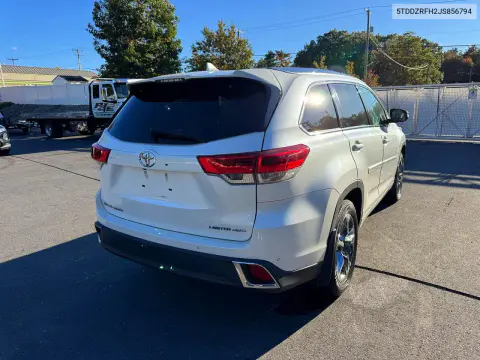 2018 Toyota Highlander Limited Platinum VIN 5TDDZRFH2JS856794 фото 3