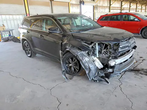 2019 Toyota Highlander VIN 5TDBZRFH4KS961104 фото 4