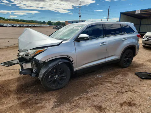 5TDZARFH5KS050625 — 2019 Toyota Highlander, Передняя часть (Front End), фото до ремонта