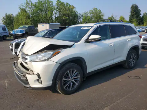 5TDJZRFH0KS574206 — 2019 Toyota Highlander, Передняя часть (Front End), фото до ремонта