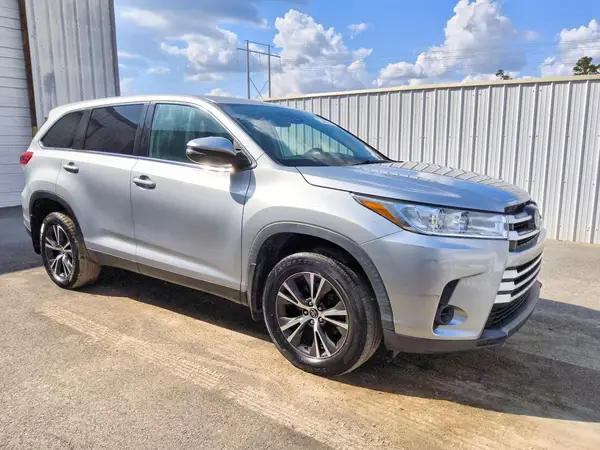 5TDBZRFH0KS962931 — 2019 Toyota Highlander, фото 4 с аукциона Copart 03.10.2026, Механические повреждения