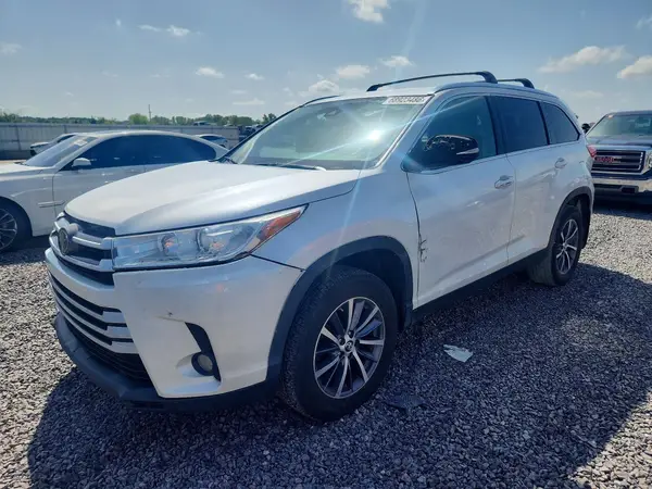 5TDJZRFH8KS925363 — 2019 Toyota Highlander, Град (Hail), фото до ремонта