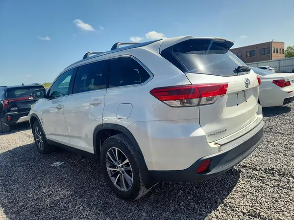 5TDJZRFH8KS925363 — 2019 Toyota Highlander, фото 2 с аукциона Copart, Град