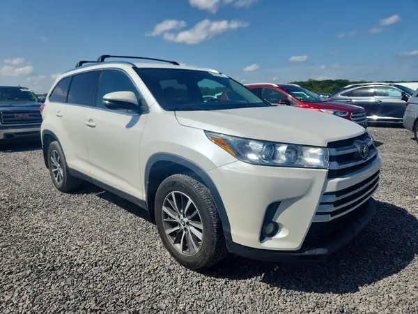 5TDJZRFH8KS925363 — 2019 Toyota Highlander, фото 4 с аукциона Copart, Град