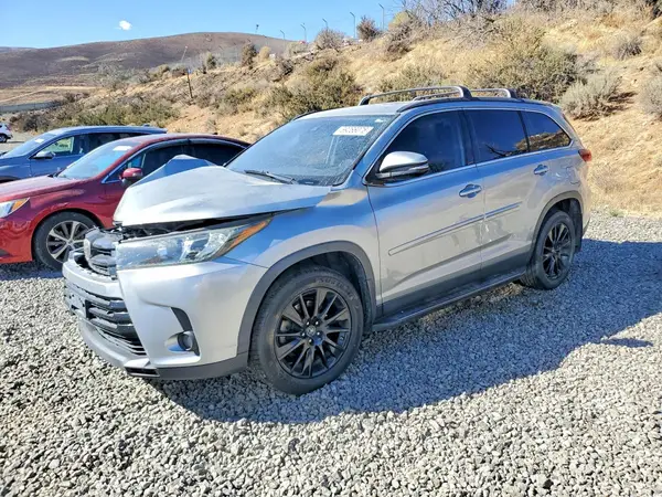 5TDJZRFH7KS956085 — 2019 Toyota Highlander, Передняя часть (Front End), фото до ремонта