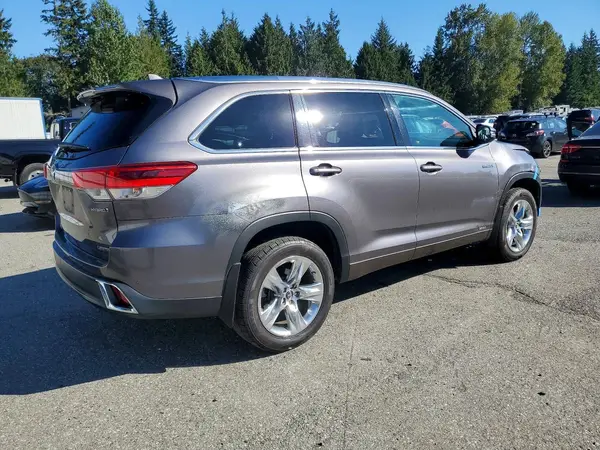 5TDDGRFH9KS073673 — 2019 Toyota Highlander, фото 3 с аукциона Copart, Передняя часть