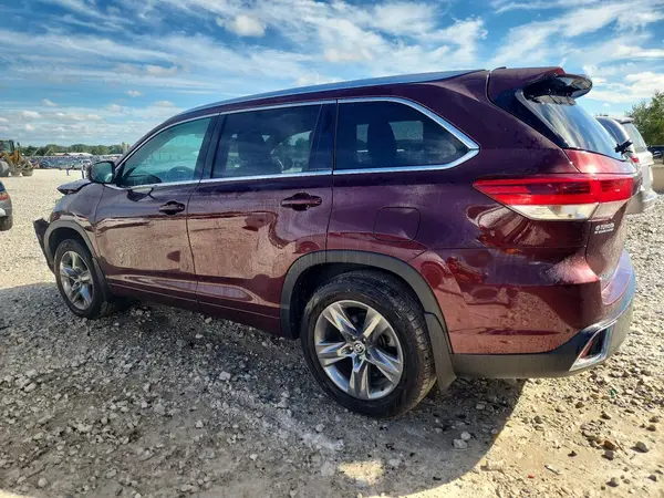 5TDDZRFH5KS980446 — 2019 Toyota Highlander, фото 2 с аукциона Copart, Передняя часть