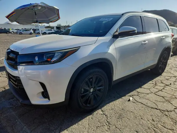 5TDJZRFH9KS629896 — 2019 Toyota Highlander, Задняя часть (Rear End), фото до ремонта