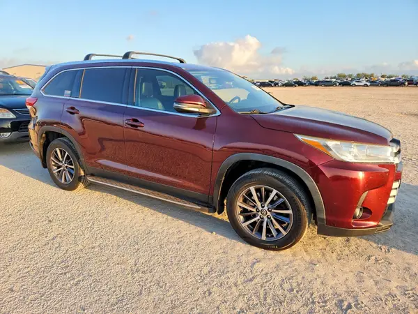 5TDKZRFH6KS298439 — 2019 Toyota Highlander, фото 4 с аукциона Copart, Град