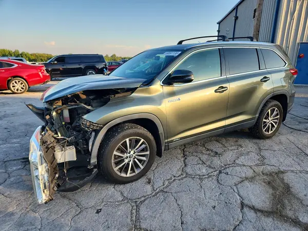 5TDJGRFH2KS055339 — 2019 Toyota Highlander, Передняя часть (Front End), фото до ремонта