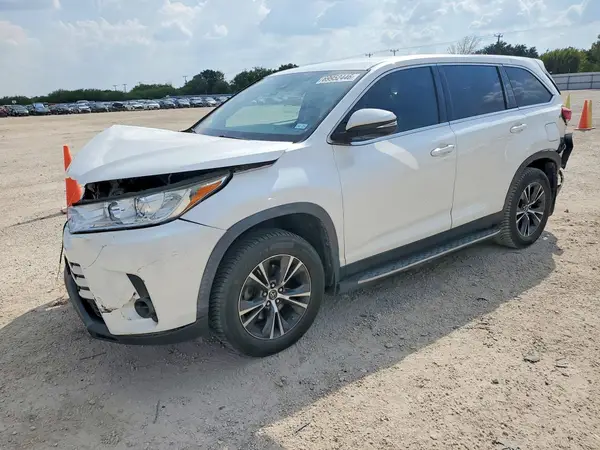 5TDZARFH2KS051988 — 2019 Toyota Highlander, Передняя часть (Front End), фото до ремонта