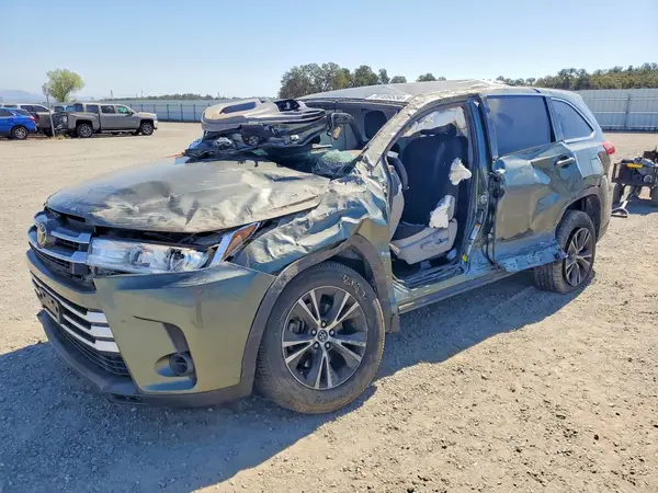 5TDZARFH6KS052917 — 2019 Toyota Highlander, Опрокидывание (Rollover), фото до ремонта
