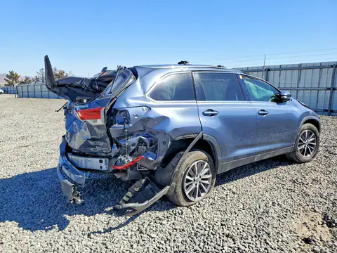 2019 Toyota Highlander VIN 5TDJZRFHXKS704198 фото 3