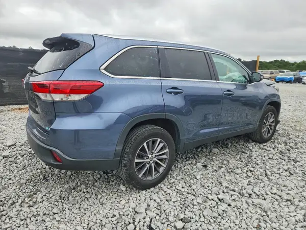 5TDKZRFH2KS334417 — 2019 Toyota Highlander, фото 3 с аукциона Copart, Передняя часть