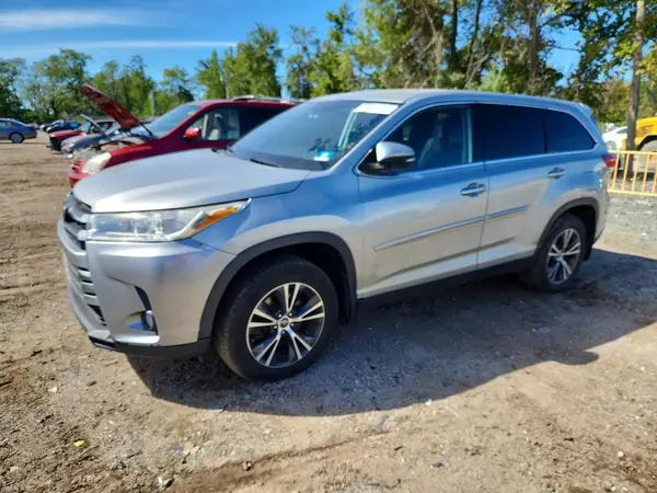 5TDBZRFHXKS938894 — 2019 Toyota Highlander, Мелкие вмятины и царапины (Minor Dent/Scratches), фото до ремонта
