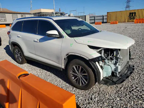 2019 Toyota Highlander VIN 5TDKZRFHXKS341745 фото 4