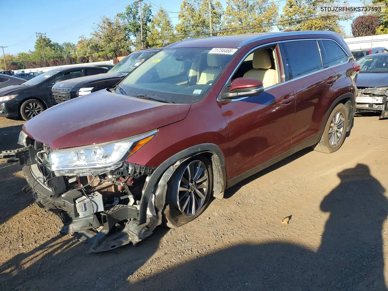 2019 Toyota Highlander Xle VIN 5TDJZRFH5KS737593 фото 1