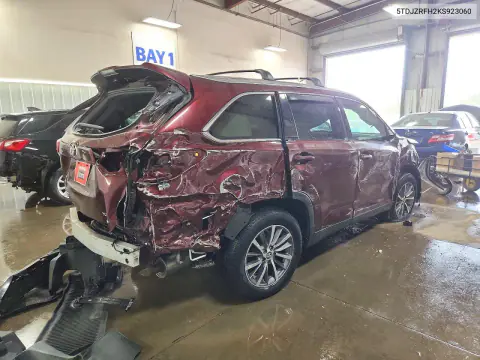 2019 Toyota Highlander Xle VIN 5TDJZRFH2KS923060 фото 3