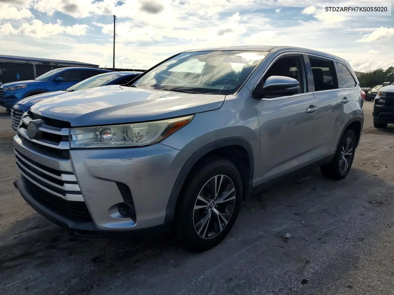 2019 Toyota Highlander Le VIN 5TDZARFH7KS055020 фото 1