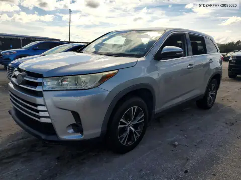 5TDZARFH7KS055020 — 2019 Toyota Highlander, Мелкие вмятины и царапины, фото до ремонта