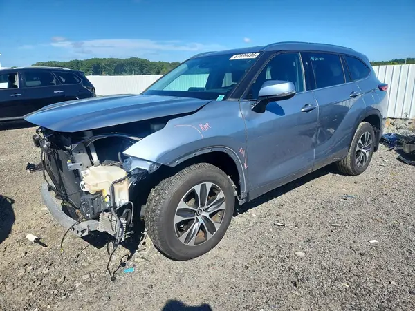 5TDGZRBHXLS033357 — 2020 Toyota Highlander, Передняя часть (Front End), фото до ремонта