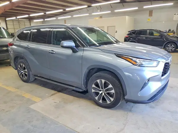 5TDHZRAH7LS012875 — 2020 Toyota Highlander, фото 4 с аукциона Copart 11.10.2026, Мелкие вмятины и царапины