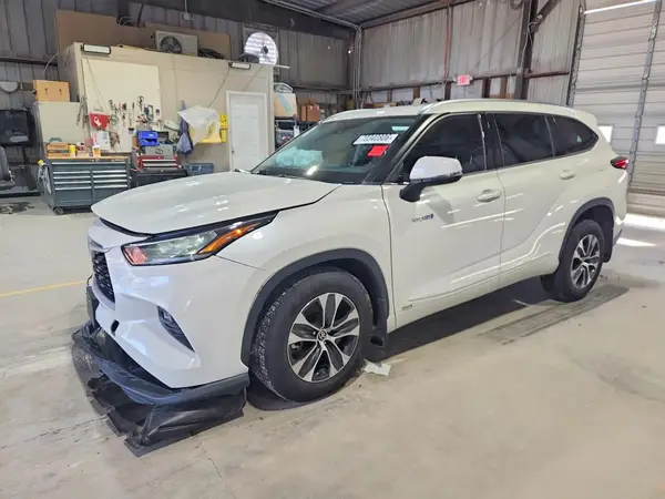 5TDGBRCH8LS507633 — 2020 Toyota Highlander, Передняя часть (Front End), фото до ремонта