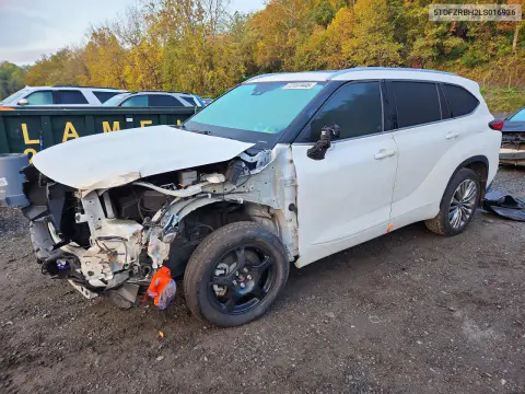 5TDFZRBH2LS016936 — 2020 Toyota Highlander, Передняя часть, фото до ремонта