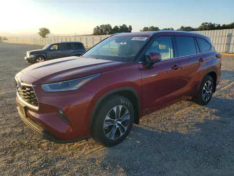 5TDGBRCHXMS060739 — 2021 Toyota Highlander, Задняя часть (Rear End), фото до ремонта