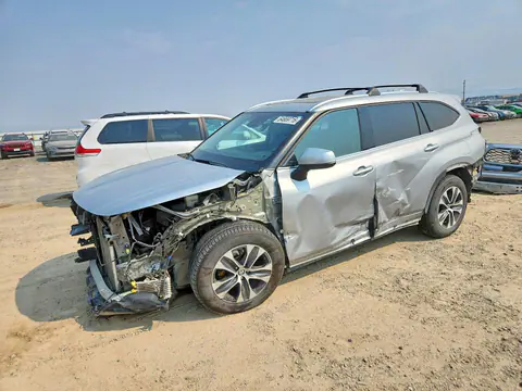 5TDHZRBH2MS153207 — 2021 Toyota Highlander, Передняя часть (Front End), фото до ремонта