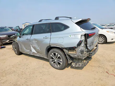 2021 Toyota Highlander VIN 5TDHZRBH2MS153207 фото 2