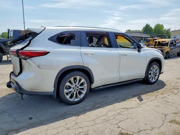 5TDDZRBH2MS111120 — 2021 Toyota Highlander, фото 3 с аукциона Copart 28.09.2026, Пожар