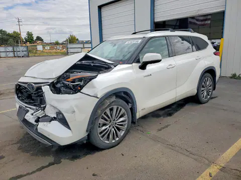 5TDEBRCH3MS055938 — 2021 Toyota Highlander, Передняя часть (Front End), фото до ремонта