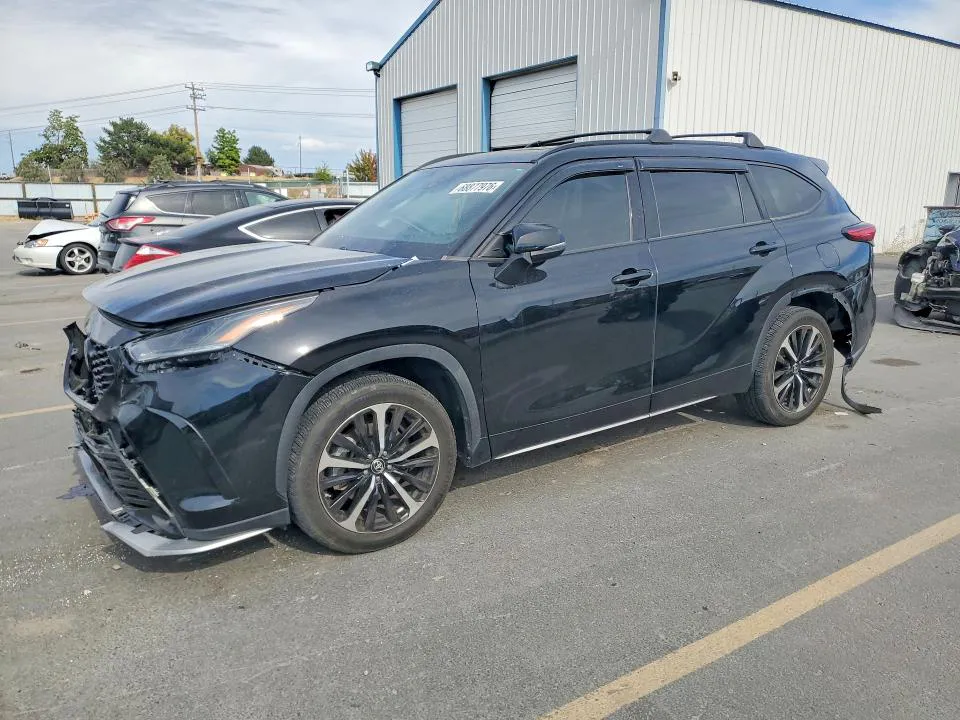2021 Toyota Highlander VIN 5TDJZRBH8MS057261 фото 1