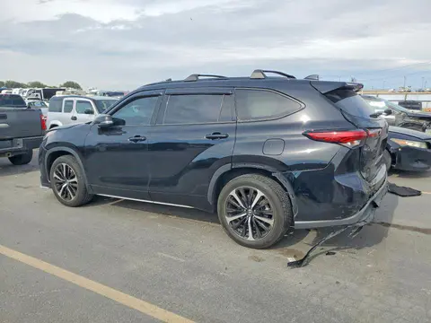 2021 Toyota Highlander VIN 5TDJZRBH8MS057261 фото 2