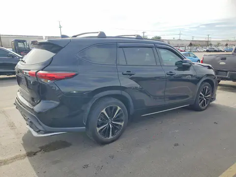2021 Toyota Highlander VIN 5TDJZRBH8MS057261 фото 3