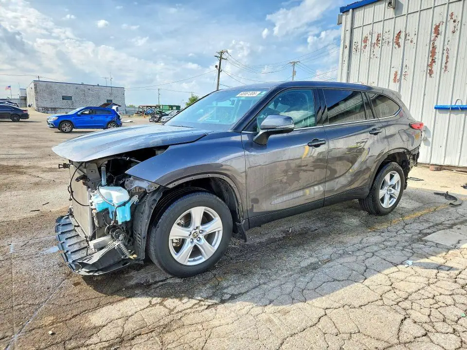 5TDBZRBH6MS555477 Toyota Highlander 2021 — повреждение Передняя часть, фото до ремонта