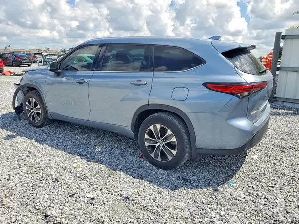 5TDHZRBH7MS125032 — 2021 Toyota Highlander, фото 2 с аукциона Copart 06.10.2026, Передняя часть