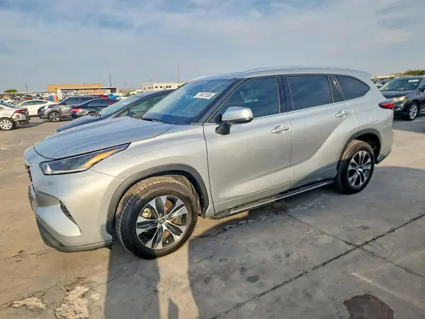 5TDGZRAH6MS527847 — 2021 Toyota Highlander, Задняя часть (Rear End), фото до ремонта