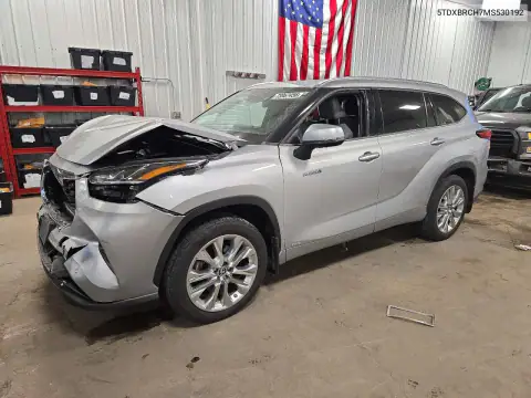 5TDXBRCH7MS530192 — 2021 Toyota Highlander, Передняя часть, фото до ремонта