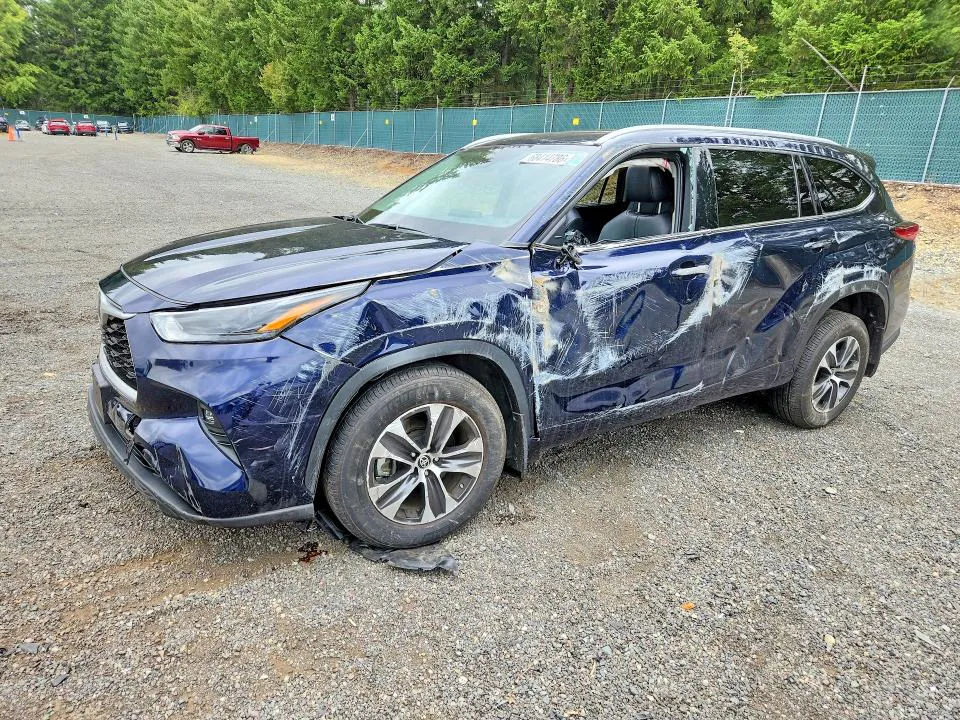 2022 Toyota Highlander VIN 5TDHZRBH7NS230008 фото 1