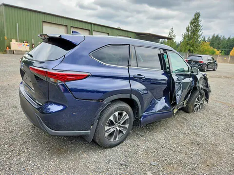 2022 Toyota Highlander VIN 5TDHZRBH7NS230008 фото 3