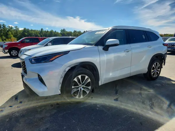 5TDGZRBH8NS241918 — 2022 Toyota Highlander, Задняя часть (Rear End), фото до ремонта